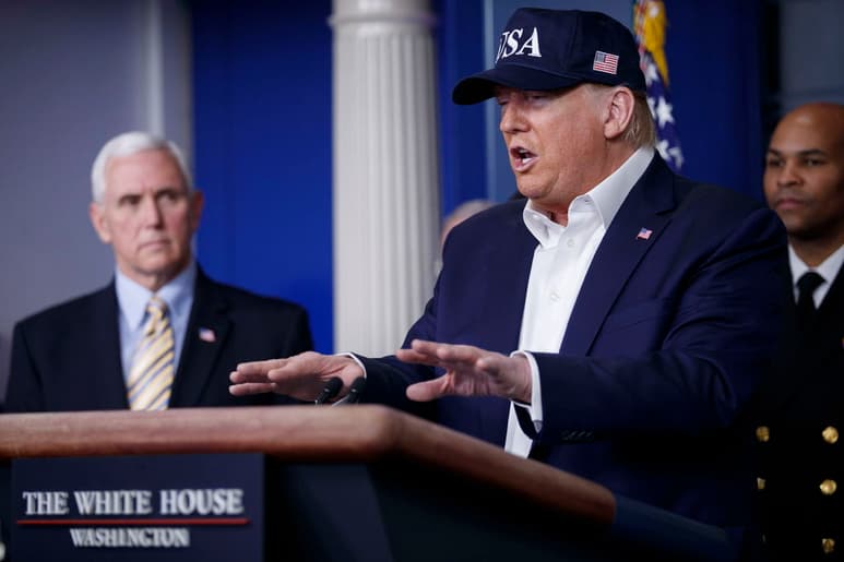 El presidente Donald Trump era, hasta el día de ayer, sospechoso de ser portador del COVID-19. (EFE) 