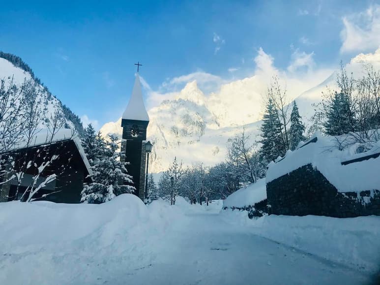 Desde hace seis años, Karla Martínez, originaria de Lerdo, vive en el pequeño poblado turístico italiano de Courmayeur.