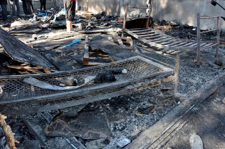 La autoridades de Grecia informaron que una menor de edad falleció en un campamento de refugiados. (ARCHIVO)