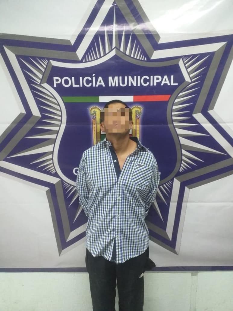 El hombre fue detenido por los elementos de la Dirección de Seguridad Pública Municipal. (EL SIGLO DE TORREÓN)