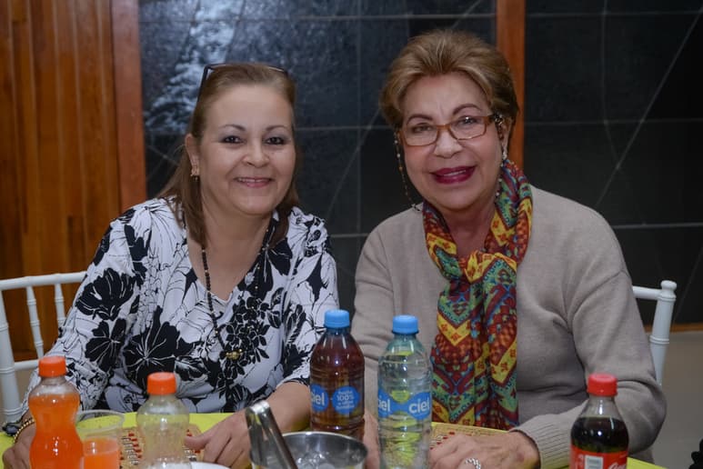 Ale y Hedle.