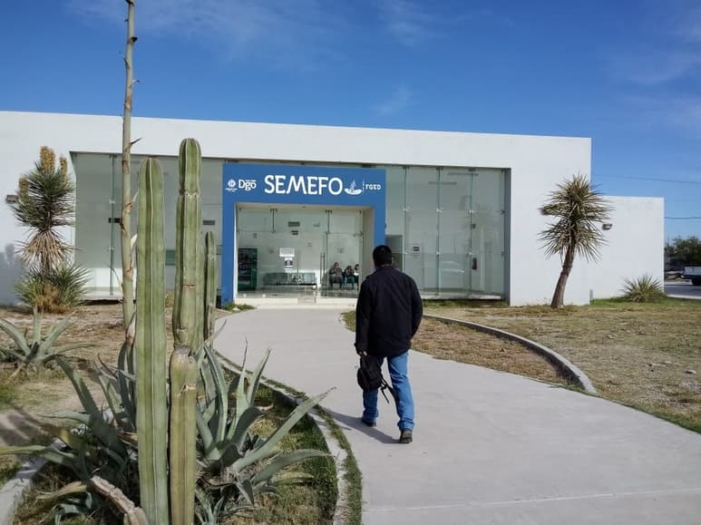 El cadáver de la mujer no ha sido identificado y se encuentra en las instalaciones del Semefo. (EL SIGLO DE TORREÓN)