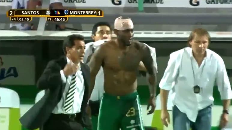 Fue el propio Baloy quien relató lo que sucedió en aquel momento en el que Santos estaba a dos minutos de coronarse campeón por cuarta vez en su historia. (ESPECIAL)