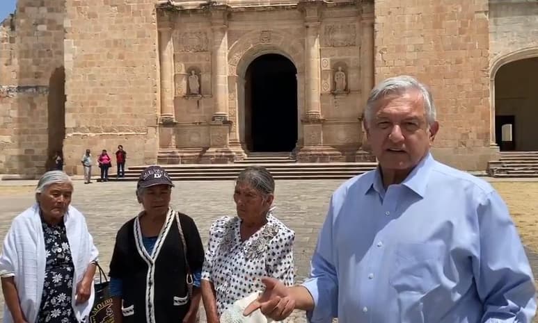 Esto luego de que, dijo, recibió un reporte de la secretaria del Trabajo, Luisa María Alcalde, de que en las redes había denuncias que algunas empresas están despidiendo a sus trabajadores. (CAPTURA DE VIDEO)