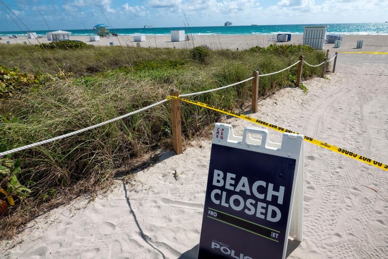 Solo podrán alojarse en hoteles, moteles y albergues socorristas, desplazados de otros lugares periodistas que se encuentren en MIami-Dade para realizar coberturas y miembros de la tripulación de aviones.
(ARCHIVO)