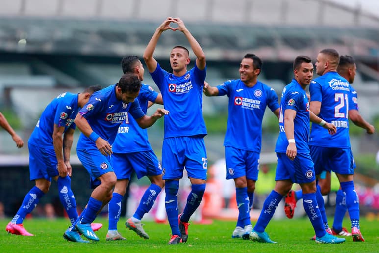 El Cruz Azul, que canceló sus entrenamientos hasta nuevo aviso, no ha registrado algún caso sospechoso de coronavirus. (ARCHIVO)