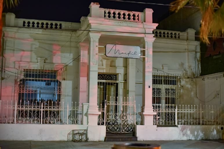 A pesar de contar con permiso para operar, muchos restaurantes bar decidieron cerrar. (EL SIGLO DE TORREÓN)