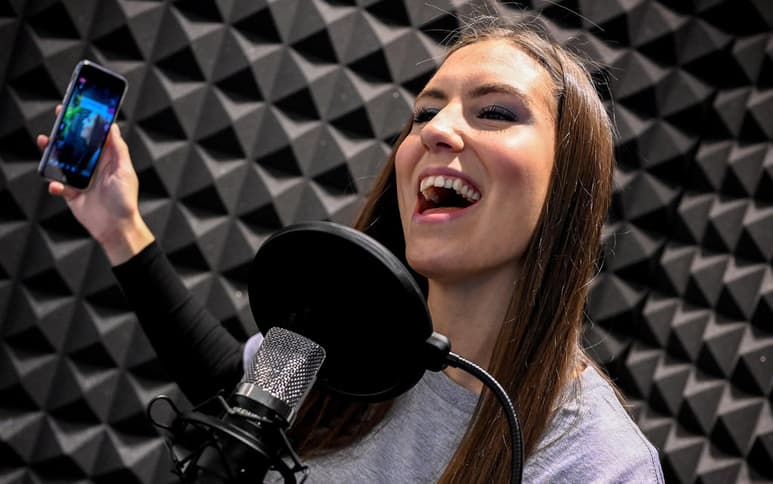 Facebook decidió 'bajar' la calidad a la hora de que los internautas reproduzcan videos en Facebook e Instagram. (ARCHIVO)