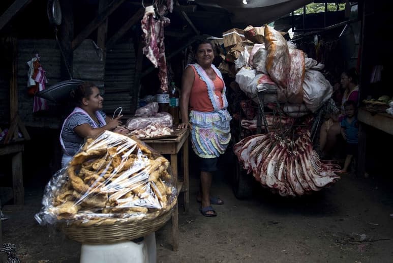 En Nicaragua, al menos 7 de cada 10 de la fuerza laboral pertenecen al mercado informal. (ARCHIVO)