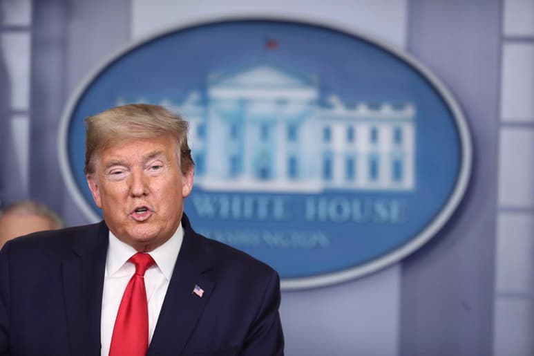 El alcalde de Nueva York, Bill de Blasio, aseguró este martes que es 'inconcebible' la posibilidad de que la crisis del coronavirus llegue a su fin a mediados de abril, como dijo horas antes el presidente de EUA, Donald Trump. (EFE)
