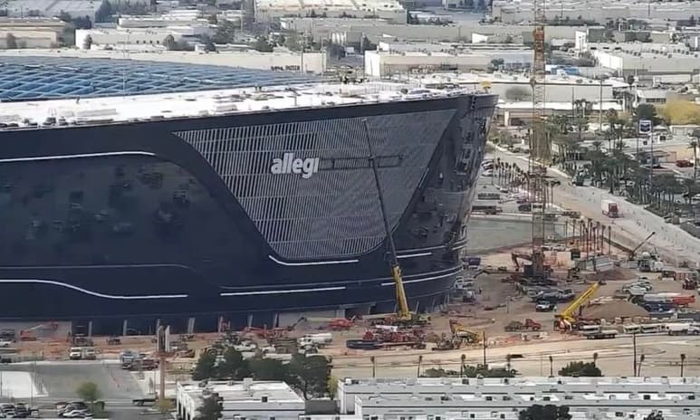 El nuevo inmuebles de los Raiders, que se estrenarán durante la temporada 2020 de la NFL, ya está avanzado en un 85 por ciento. (CORTESÍA)