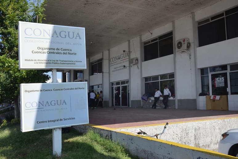 Con la finalidad de evitar aglomeraciones que pongan en riesgo a los usuarios que realizan trámites ante la Comisión Nacional del Agua (Conagua), desde ayer se modificaron los mecanismos de atención al público.
(ARCHIVO)