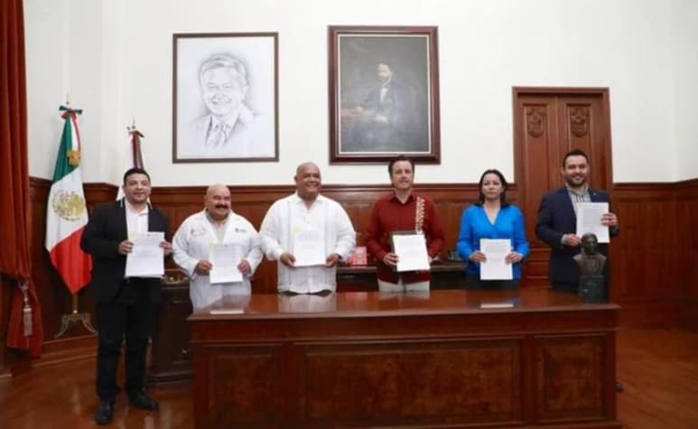 Este acuerdo permitirá que todos los veracruzanos reciban atención médica de especialidad, además será beneficiario de los recursos destinados ante la emergencia por el coronavirus, expuso el mandatario estatal.
(ESPECIAL)