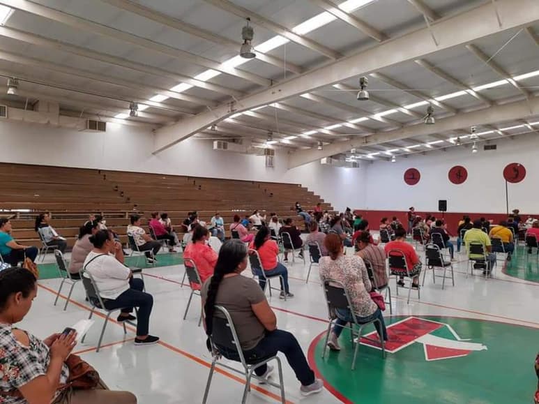 Bienestar Coahuila aplica los protocolos de actuación para la entrega de apoyos a los adultos mayores y evitar posibles contagios.