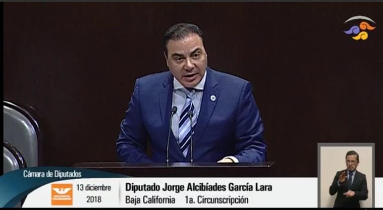 Este miércoles se registró el primer diputado federal que da positivo en la prueba de coronavirus SARS-CoV-2, causante de la enfermedad COVID-19. (TWITTER)