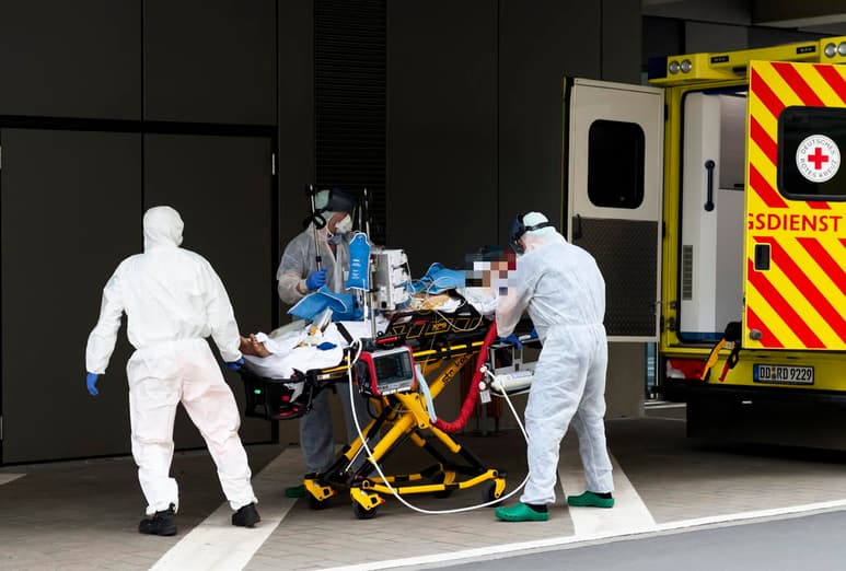 El número de muertos en Italia con el coronavirus alcanzó hoy los 8,165, al registrarse 662 durante las últimas 24 horas. (EFE)