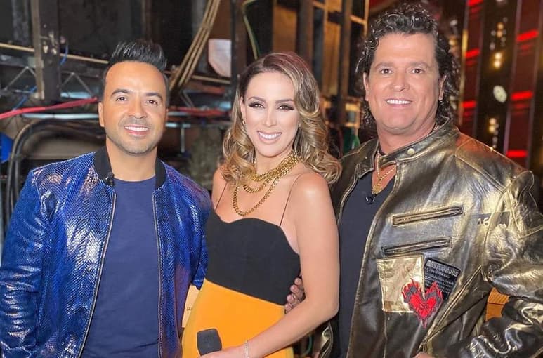 La conductora Jacky Bracamontes, no acertó en su elección de vestuario para la más reciente edición de la Voz US, pues lució un atuendo que no le favoreció. (INSTAGRAM)