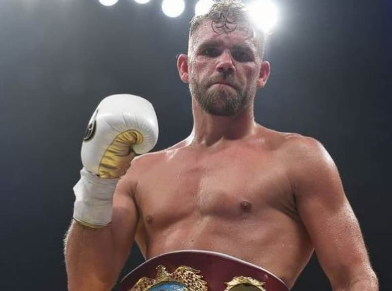 Para el británico, ha sido un dolor de cabeza el mover de fecha su pelea ante Saúl 'Canelo' Álvarez y tener que entrenar en casa.