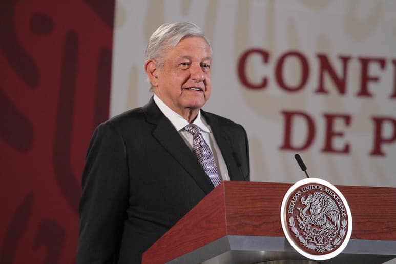 El mandatario explicó que esta es una medida que se va a llevar a cabo, entre otras, para 'apretarnos el cinturón nosotros'. (NOTIMEX)