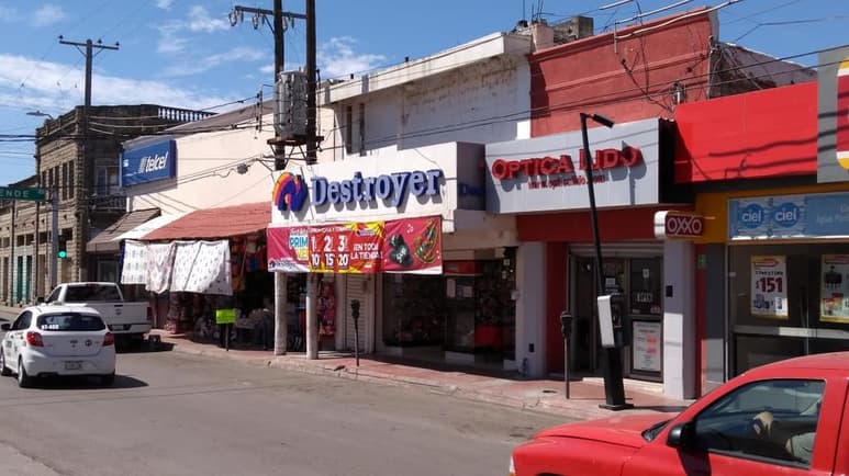 Carlos Mario González dijo desconocer la cantidad de establecimientos comerciales y de servicios que han cerrado sus puertas, pues básicamente se han cerrado los establecimientos de concurrencia masiva. (EL SIGLO COAHUILA)