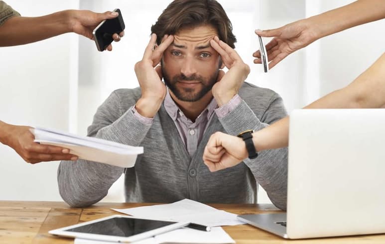 El uso excesivo de la tecnología diariamente deriva a diversos problemas de estrés que afectan a nuestra salud (ESPECIAL)