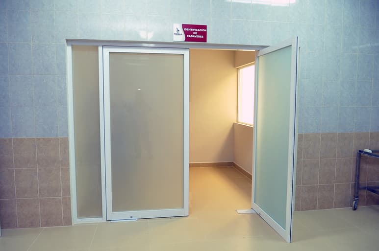 El cuerpo fue trasladado a las instalaciones del Servicio Médico Forense para la necropsia de ley.