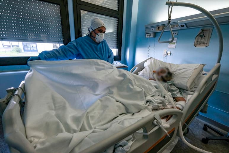 Diez países concentran 80% de los casos detectados y algunas naciones llevan semanas y meses enfrentándose al COVID-19. (EFE)