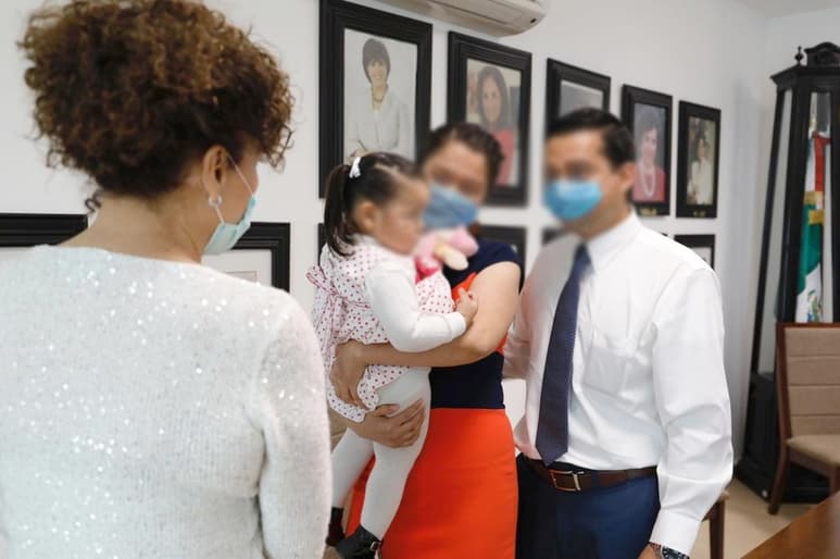 Todas las parejas que buscan adoptar a un menor deberán acudir a las oficinas del DIF Estatal, al Departamento de Adopciones. (CORTESÍA)