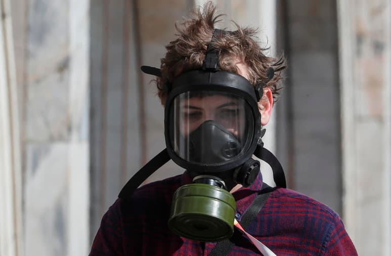 El director del Servicio de Vigilancia Atmosférica europeo Copérnico, Vincent-Henri Peuch, ha asegurado que 'en la actualidad, no ha quedado acreditado que la contaminación atmosférica esté desempeñando un papel en la propagación del virus SARS-CoV-2'. (ARCHIVO)