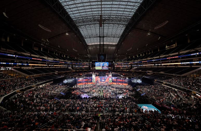 La medida hará que por primera vez en la historia del Draft de la NFL se realice de forma virtual. (ARCHIVO)