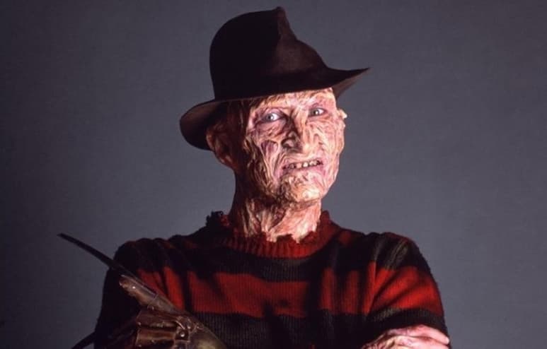 Por medio de su cuenta en Twitter, el actor estadounidense hizo una serie de recomendaciones contra el COVID-19 (@RobertBEnglund)