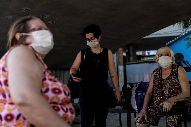 En las últimas 24 horas, según el balance de Salud, se han registrado 114 fallecimientos. (EFE)