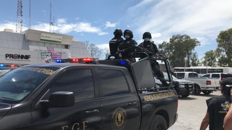 Desde ayer se comenzaron a aplicar los lineamientos de operación de seguridad, implementados en coordinación con la Secretaría de Salud. Se realizarán recorridos para exhortar al resguardo. (EL SIGLO DE TORREÓN)