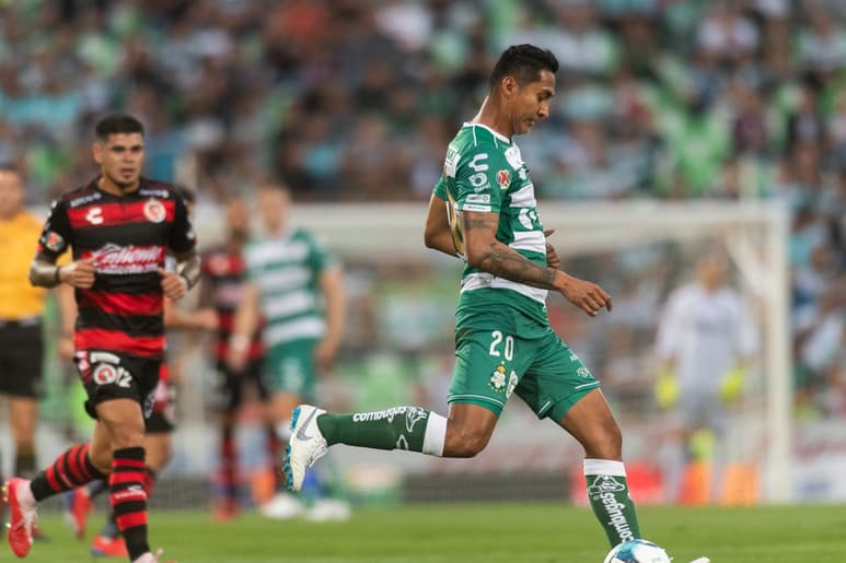 El defensor Albiverde se siente con la capacidad suficiente para ser considerado en la selección. (JORGE MARTÍNEZ)