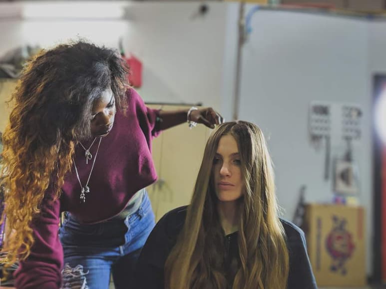 Seguramente durante esta cuarentena has notado que muchos famosos y famosas han cortado su cabello o quizá se han hecho algún fleco.  (ARCHIVO)