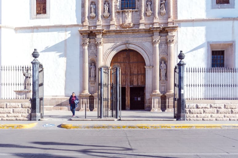La Arquidiócesis invita a seguir las transmisiones en vivo que se llevarán a cabo este Sábado de Gloria a las 20:00 horas y mañana Domingo de Resurrección a las 12:00 horas. (EL SIGLO DE TORRÉON)