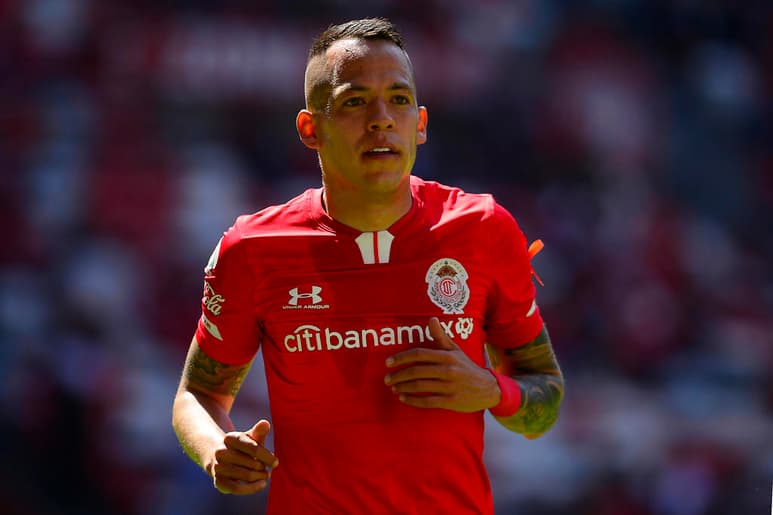 El defensa de Toluca, consideró que Juan Carlos Osorio, fue injusto con él al no darle la oportunidad en la Selección Mexicana. (ARCHIVO)