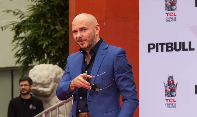 El músico y productor estadounidense Pitbull lanzó este lunes una nueva canción llamada I Believe that We Will Win (World Anthem)', cuyas ganancias serán donadas a la lucha contra la propagación del COVID-19. (ARCHIVO)