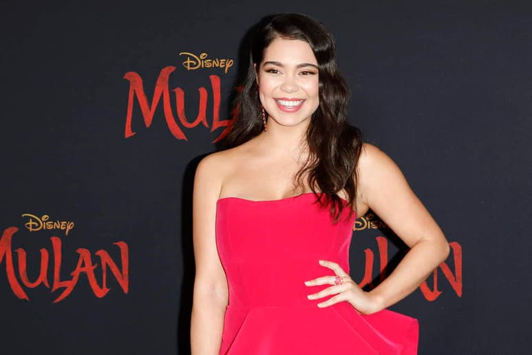 Pese a que Disney aún se mantiene reacio a mostrar personajes LGBTTTIQ en sus producciones, sus estrellas ya no ocultan su orientación sexual, tal es el reciente caso de Auli'i Cravalho, quien es conocida por prestar voz a la protagonista de la película Moana: Un Mar de Aventuras. (ARCHIVO)