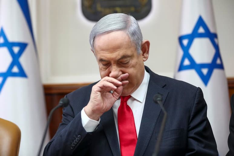 Benjamín Netanyahu y Beny Gantz se reunieron con el objetivo de salvar la conformación del Gobierno israelí. (EFE)