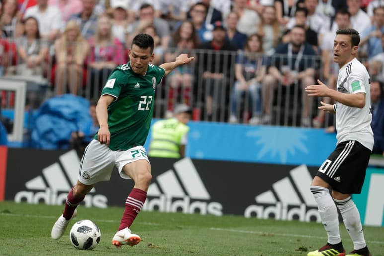 Este sábado, a las 11 horas del tiempo centro de México, en la cuenta FIFATV, se recordará el gol de Hirving Lozano, la atajada de Guillermo Ochoa. (ARCHIVO)
