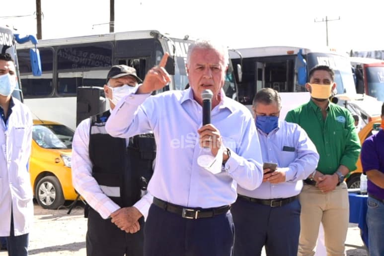 '¿Y los derechos humanos? ¿La libertad de tránsito dónde queda?', sentenció Zermeño Infante.
(FERNANDO COMPEÁN)