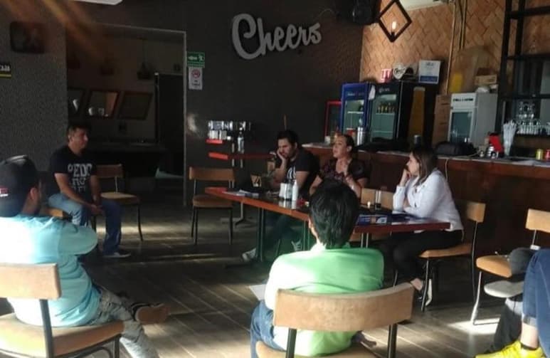 Llevarán la fiesta a las casas mediante el Lagunatón, un evento que pretende recaudar recursos y despensas para mil 400 trabajadores de antros y bares que se quedaron sin ingreso desde hace un mes. (EL SIGLO DE TORREÓN)