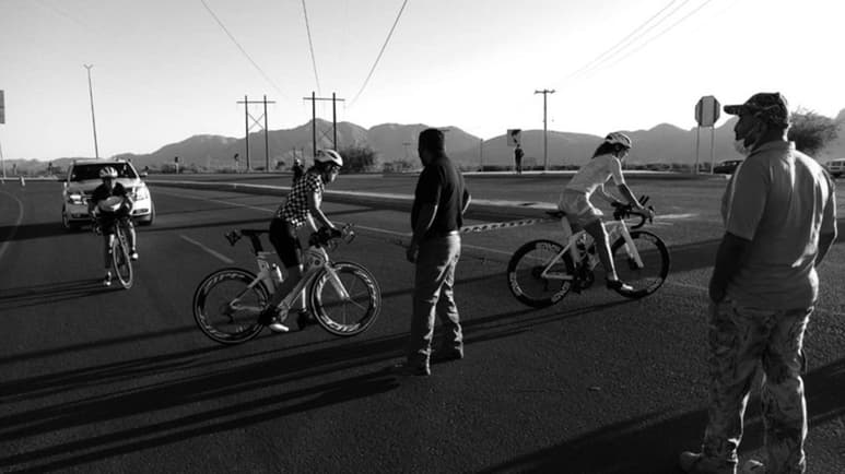 Ciclistas fueron invitados a regresar a sus hogares durante la cuarentena, a fin de evitar contagios. (EL SIGLO DE TORREÓN) 