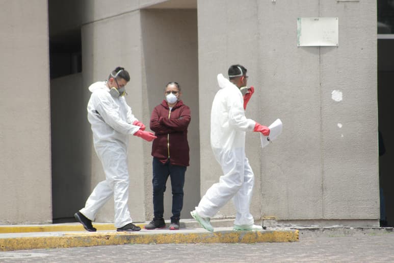La Comisión de Organización Electoral del INE informó que un equipo multidisciplinario analizará el procedimiento de selección de hospitales; votos de población objetivo; capacitación en medidas de sanidad; comportamiento del voto, además de la movilidad.
(ARCHIVO)