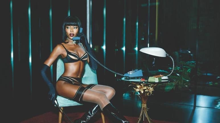 Naomi Campbell ha hablado en una entrevista para The Wall Street Journal sobre sus rutinas del día a día, donde confesó que sólo come una vez al día. (INSTAGRAM)