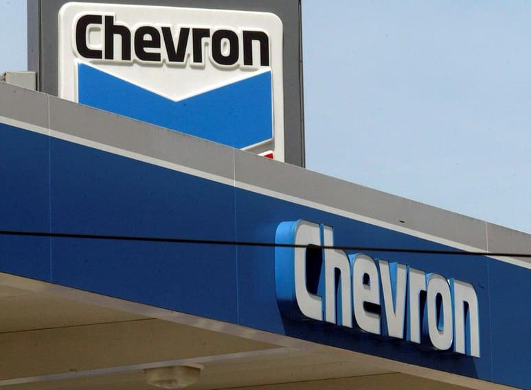 El titular de la Profeco, Ricardo Sheffield Padilla, confirmó que pese a los continuos operativos que se realizan como parte del programa 'Quién es quién' en los precios de la gasolina, las marcas Chevron, Arco y Redco continúan con los precios más altos. (ARCHIVO)