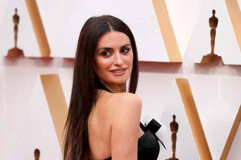 A sus 46 años, la actriz española Penélope Cruz revela que nunca le han interesado las fiestas, el alcohol o las drogas, por lo que lleva un estilo de vida saludable con una buena dieta y duerme al menos siete horas. (ARCHIVO)