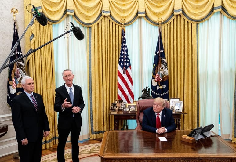 Trump anunció que el medicamento había recibido 'autorización de emergencia'.