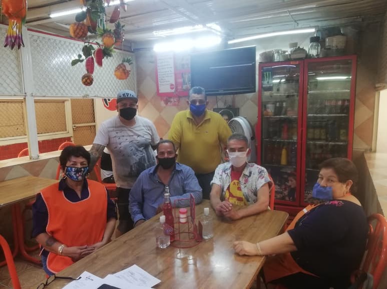 Los locatarios del Mercado Juárez piden la renuncia del secretario general a pesar de que solo le quedan cuatro meses en el puesto. (EL SIGLO DE TORREÓN)